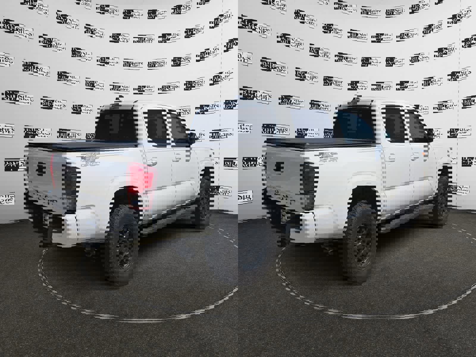 Used 2023 Toyota Tacoma SR image 6