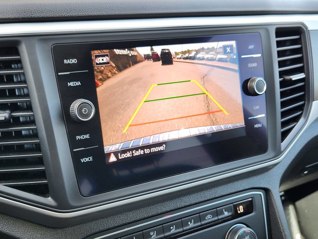 Used 2021 Volkswagen Atlas SE w/ Panoramic Sunroof Package FWD image 9