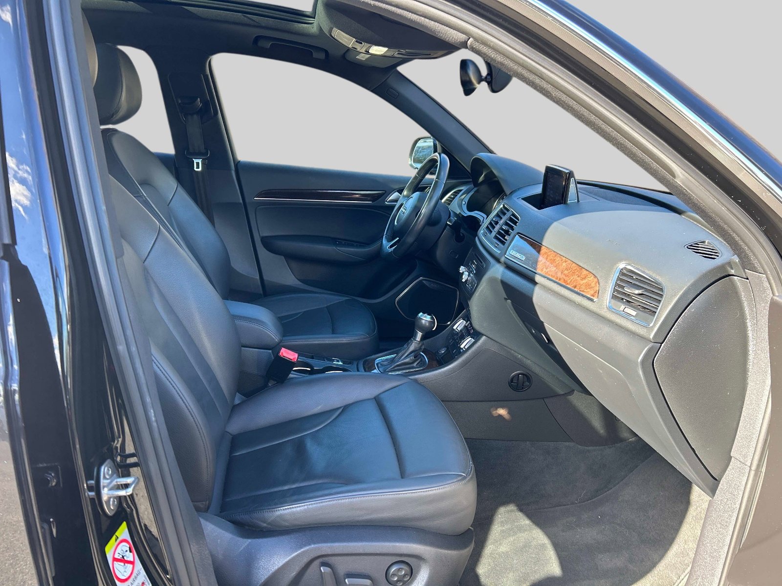 Used 2015 Audi Q3 2.0T Prestige image 18