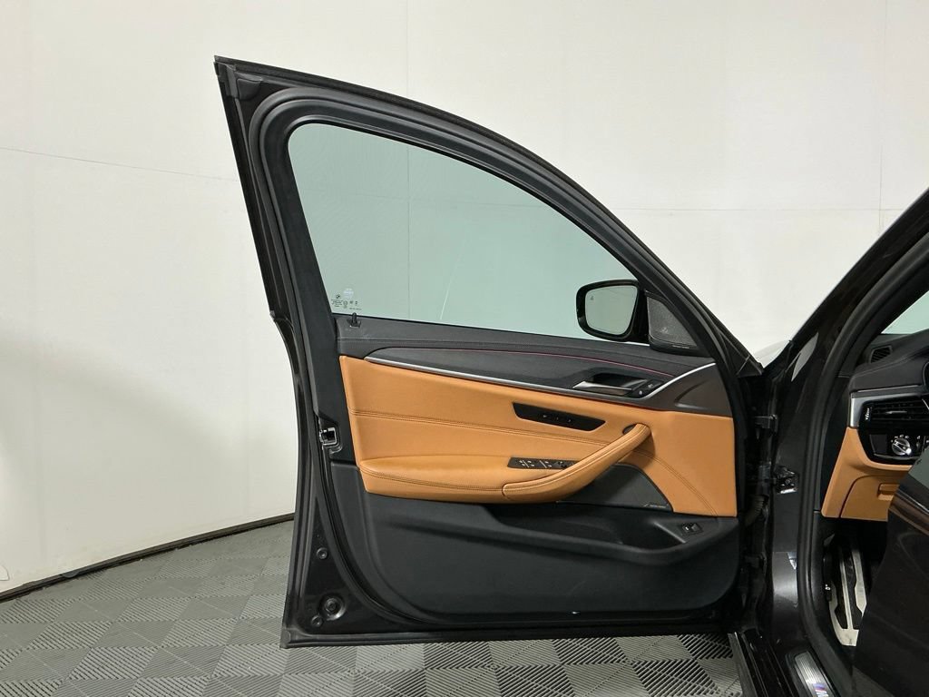 Certified 2023 BMW M550i xDrive w/ Executive Package AWD/4WD image 19