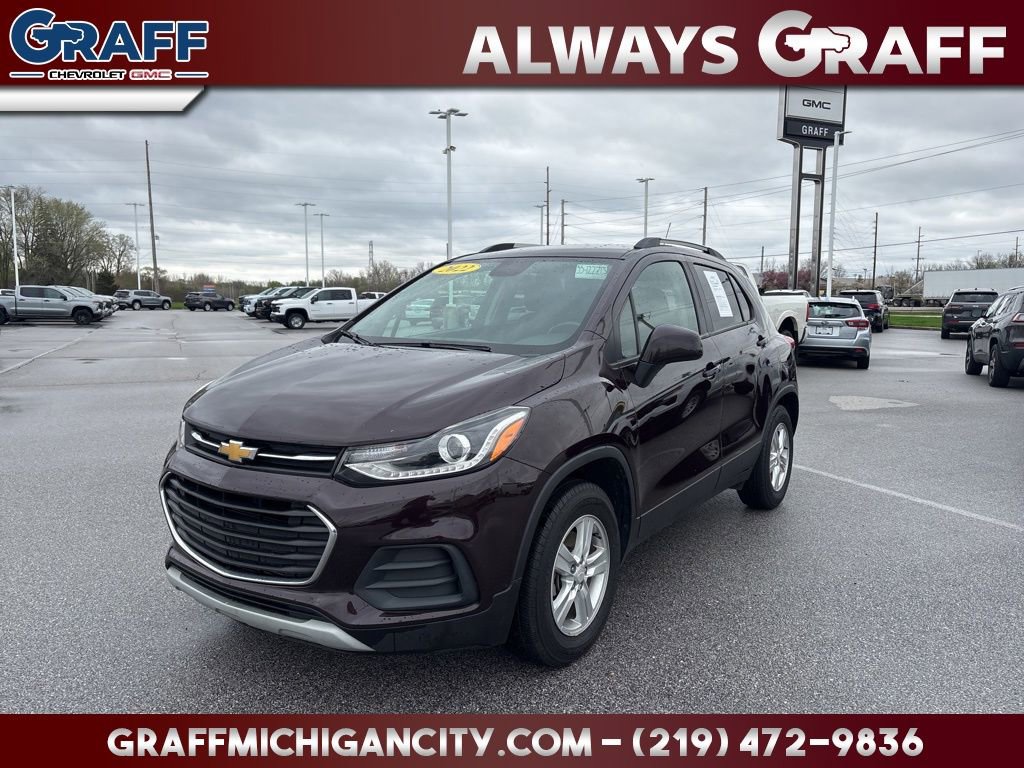Used 2022 Chevrolet Trax LT w/ Driver Confidence Package AWD/4WD image 1