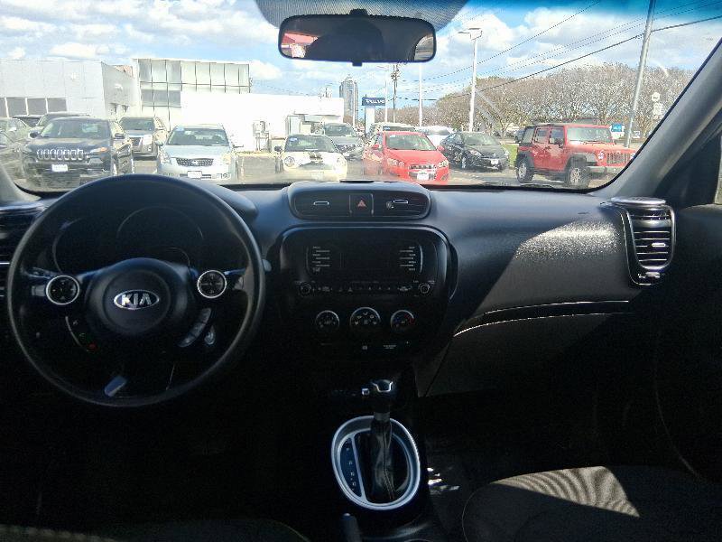 Used 2014 Kia Soul + FWD image 26