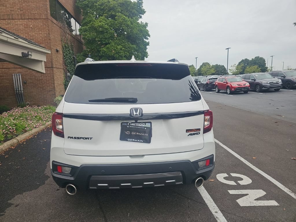 Certified 2024 Honda Passport TrailSport image 6