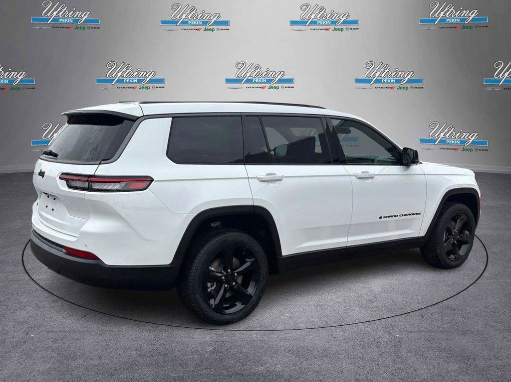 New 2026 Jeep Grand Cherokee L Limited w/ Limited Altitude Package AWD/4WD image 3