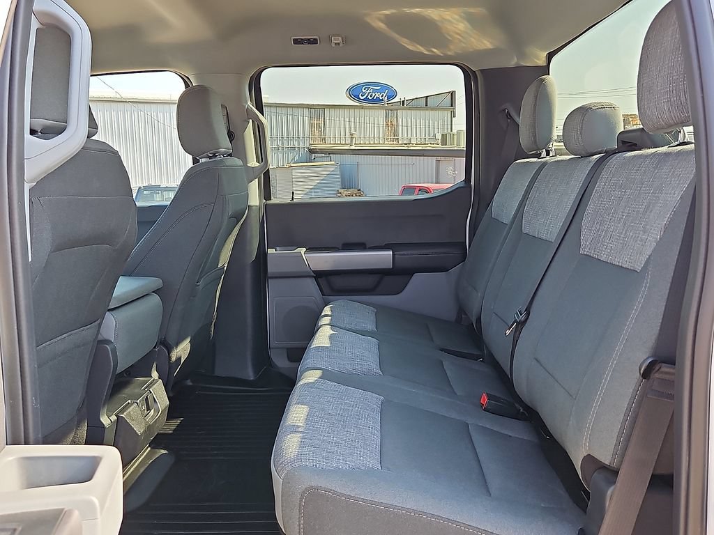 Used 2025 Ford F250 XLT w/ F-250 >10K GVWR Package AWD/4WD image 15