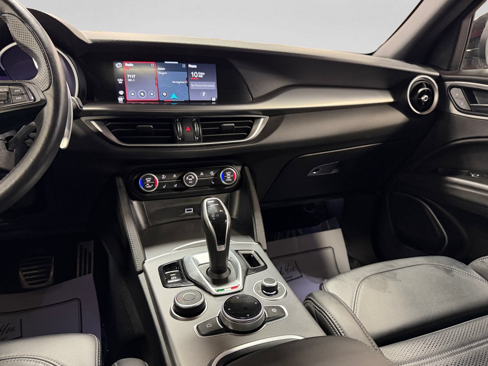 Used 2022 Alfa Romeo Stelvio Veloce AWD/4WD image 21