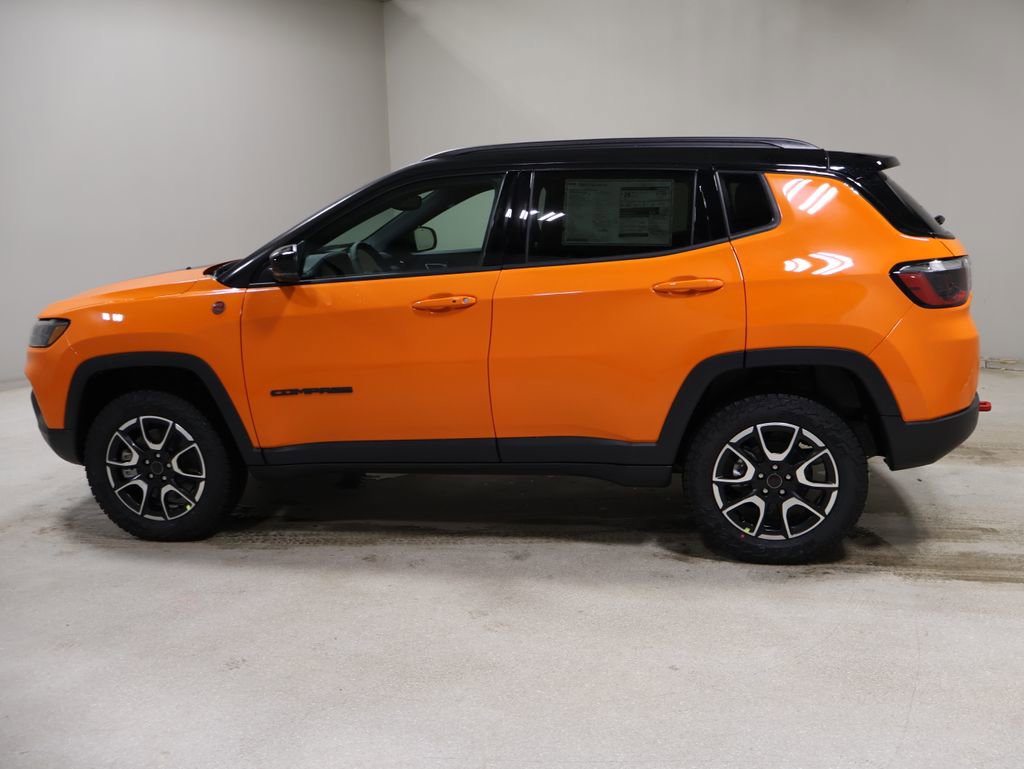New 2026 Jeep Compass Trailhawk image 4