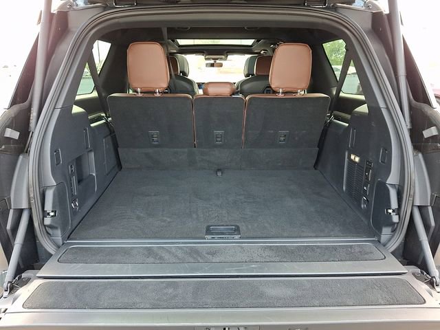 Used 2025 Lincoln Navigator L Reserve image 30