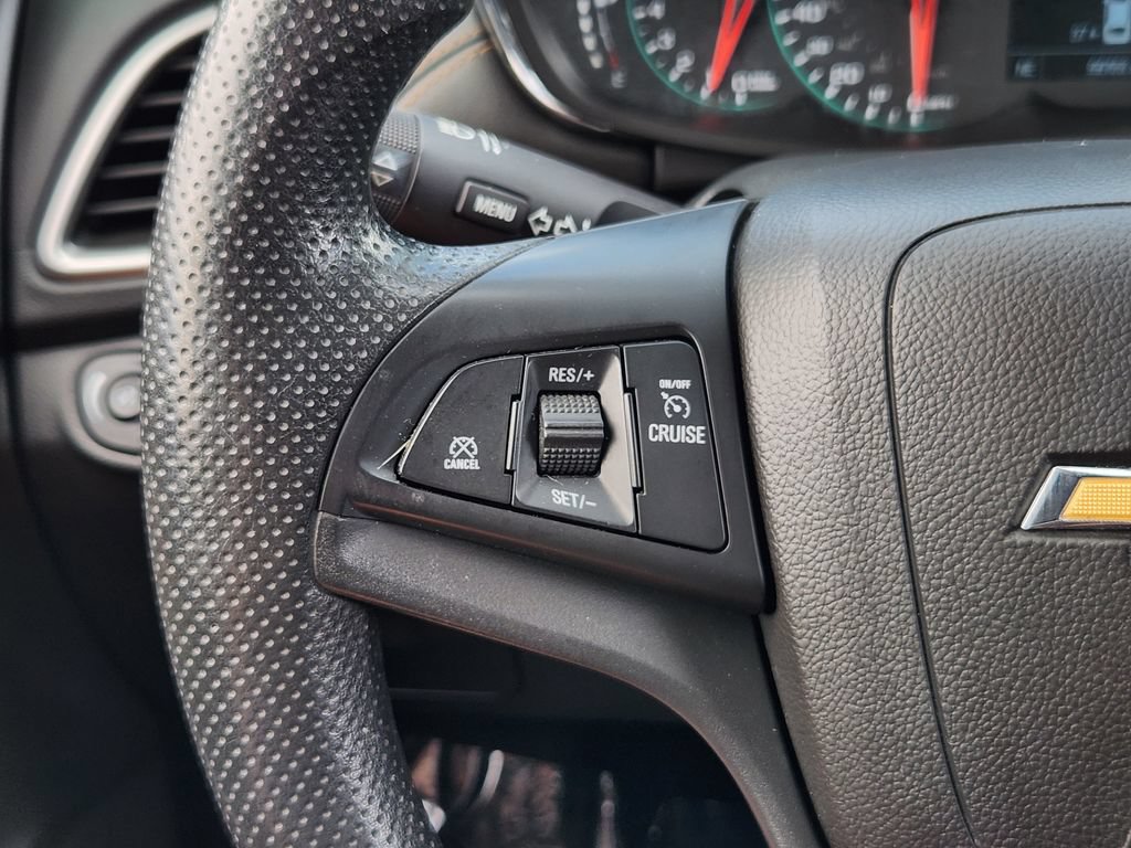 Used 2021 Chevrolet Trax LS w/ Tint and Cruise Package FWD image 17