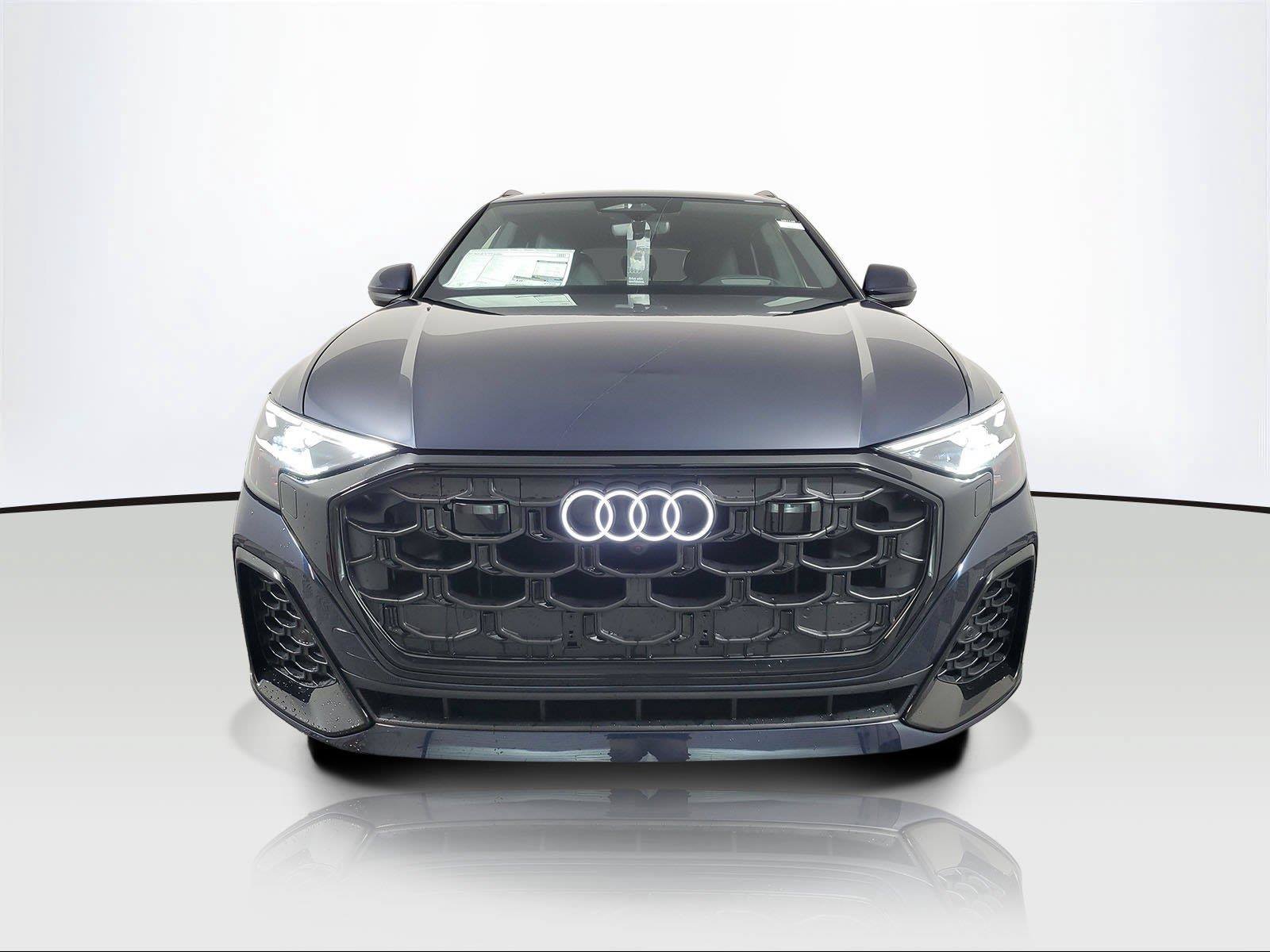 New 2027 Audi Q8 Prestige AWD/4WD image 2