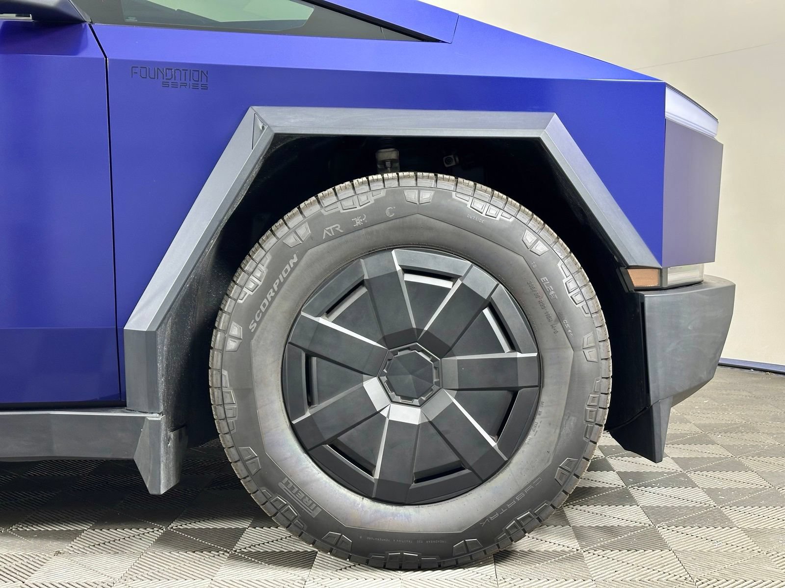 Used 2024 Tesla Cybertruck Cyberbeast AWD/4WD image 8