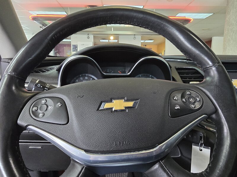 Used 2014 Chevrolet Impala LT w/ Premium Seating Package FWD image 27