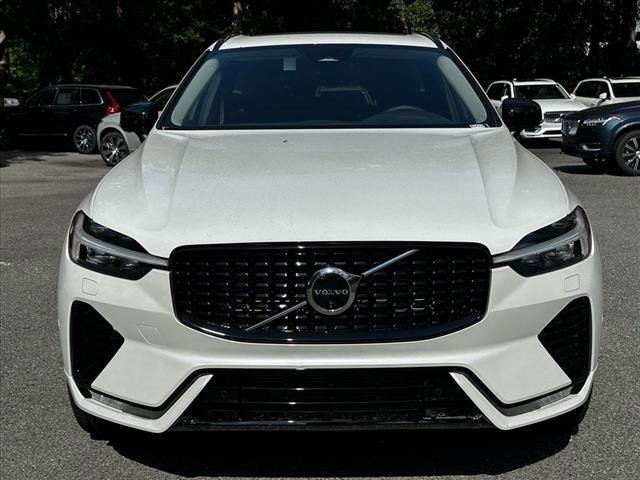 New 2025 Volvo XC60 B5 Plus w/ Climate Package image 20