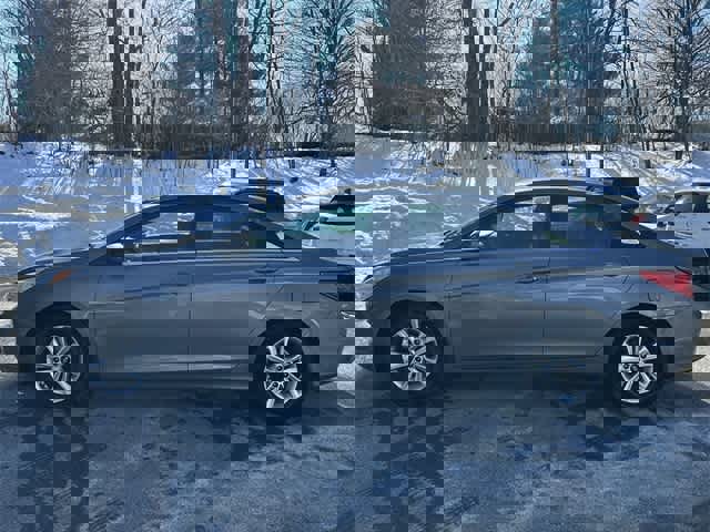 Used 2013 Hyundai Sonata GLS w/ Popular Equipment Pkg image 2