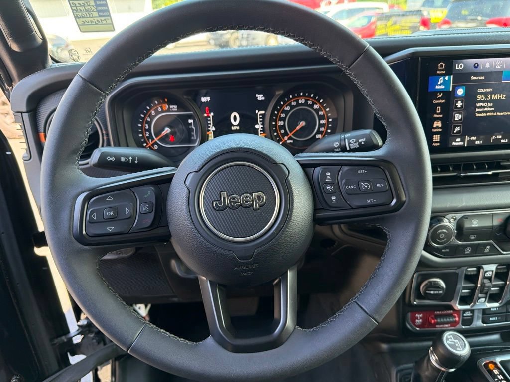 Used 2026 Jeep Gladiator Mojave AWD/4WD image 18