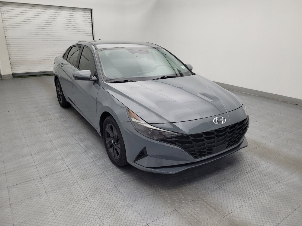 Used 2021 Hyundai Elantra SEL w/ Convenience Package FWD image 13