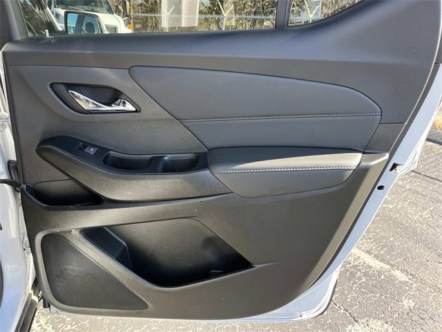 Used 2024 Chevrolet Traverse LT image 24