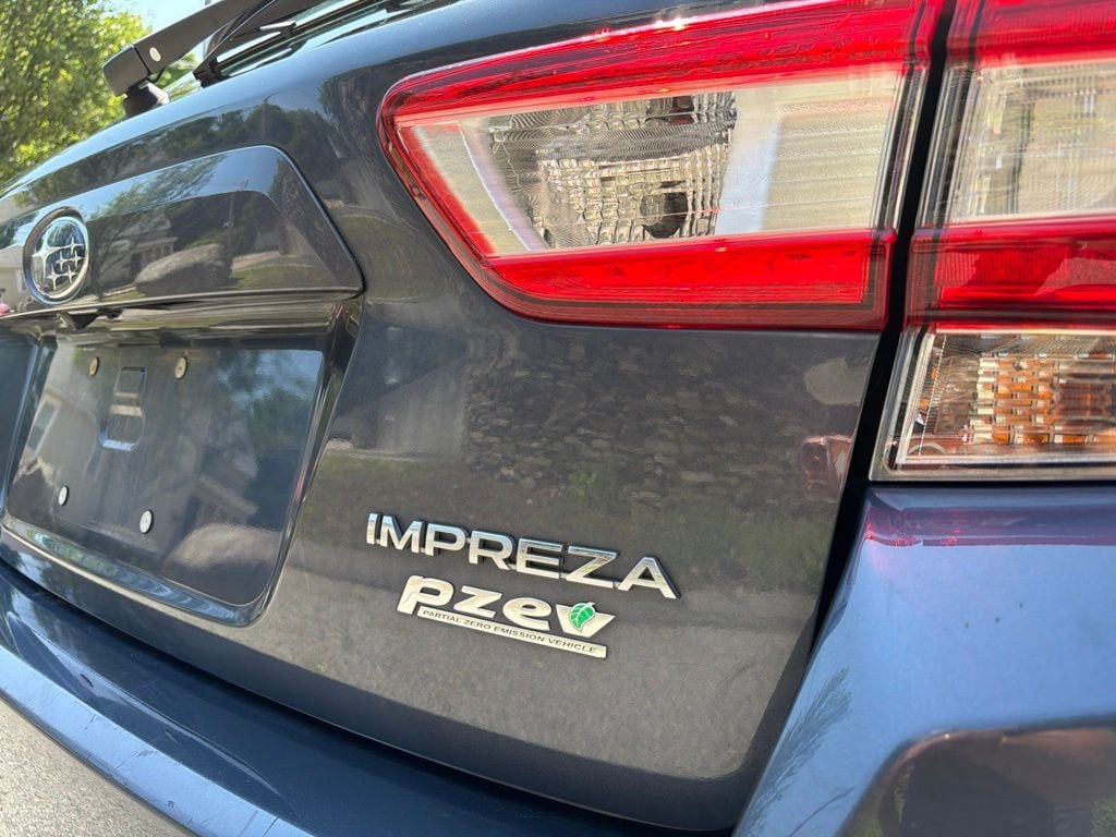 Used 2017 Subaru Impreza 2.0i AWD/4WD image 9