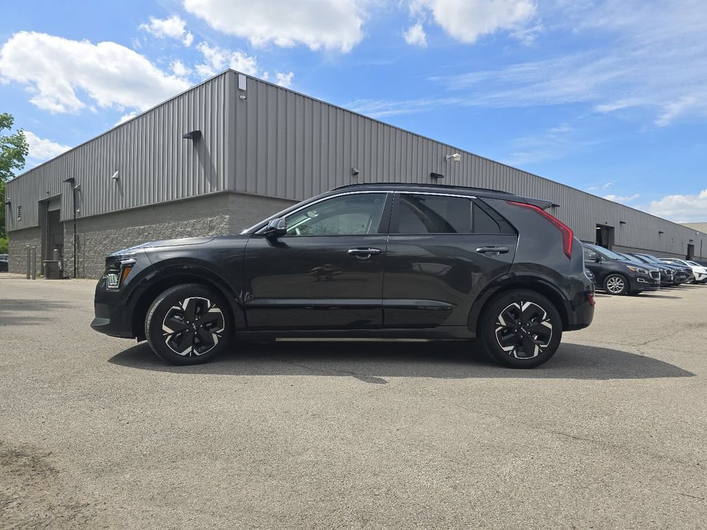Used 2023 Kia Niro Wave w/ Wave Preserve Package FWD image 14