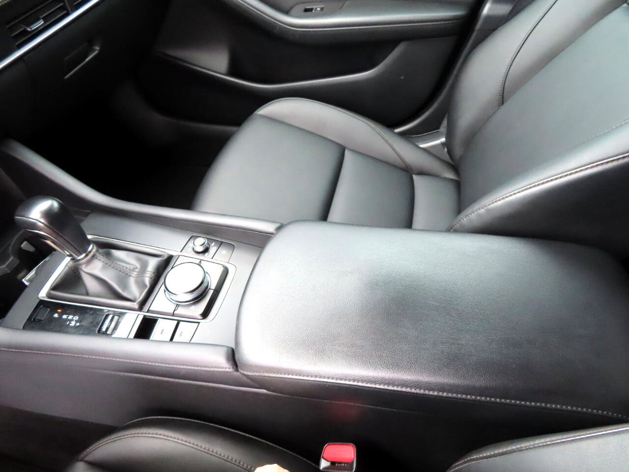 Used 2023 MAZDA MAZDA3 s image 29