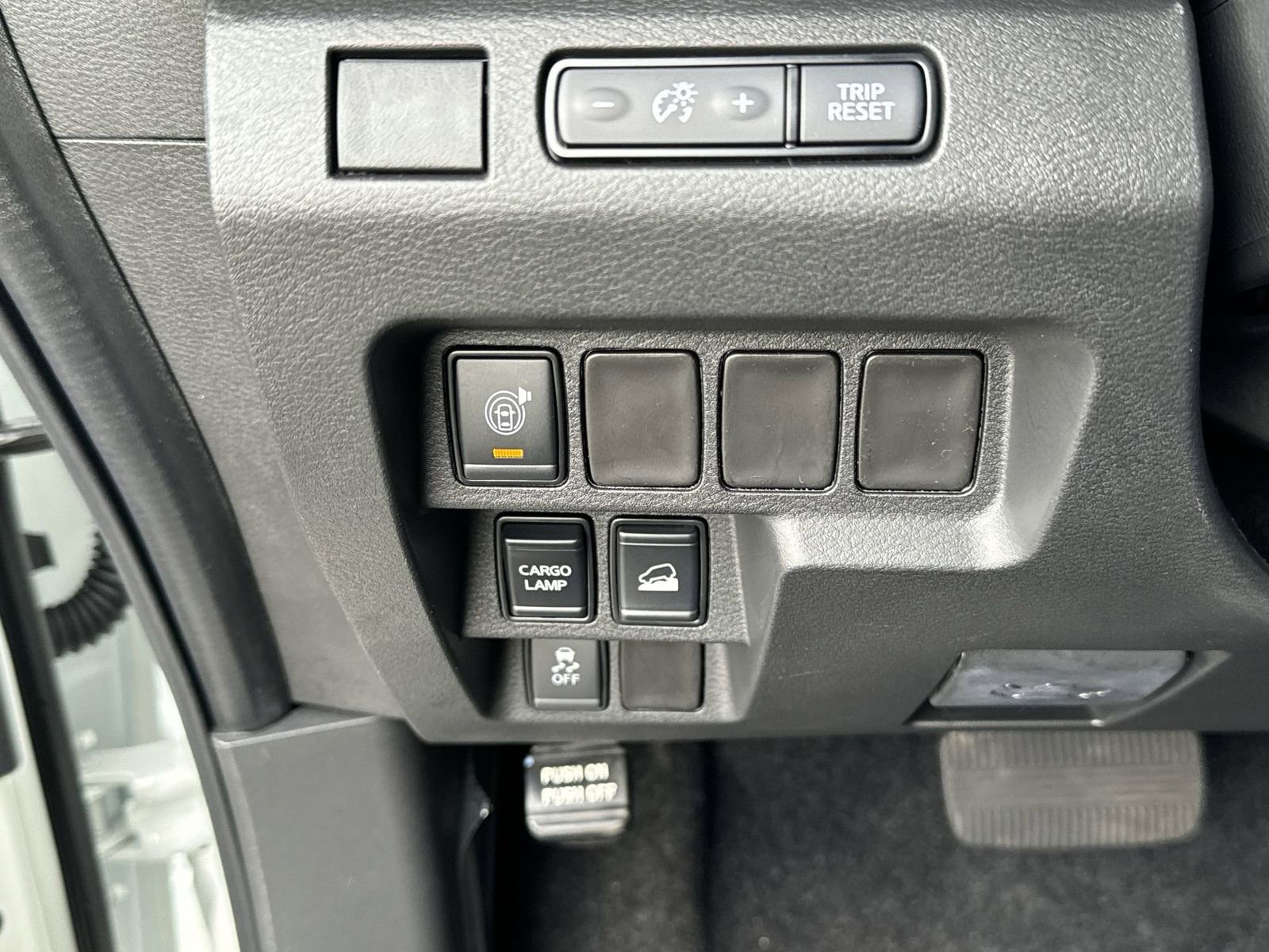 Used 2025 Nissan Frontier S image 14