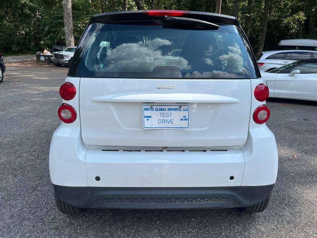 Used 2014 smart fortwo pure RWD image 6