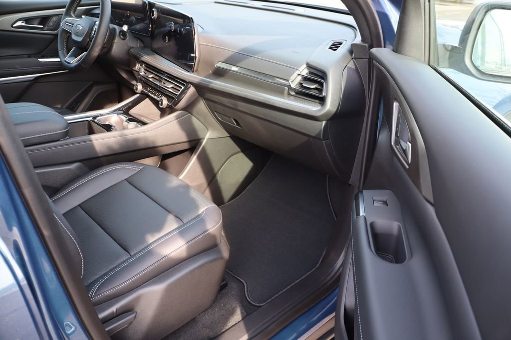 New 2026 Chevrolet Traverse LT w/ Midnight/Sport Edition image 47