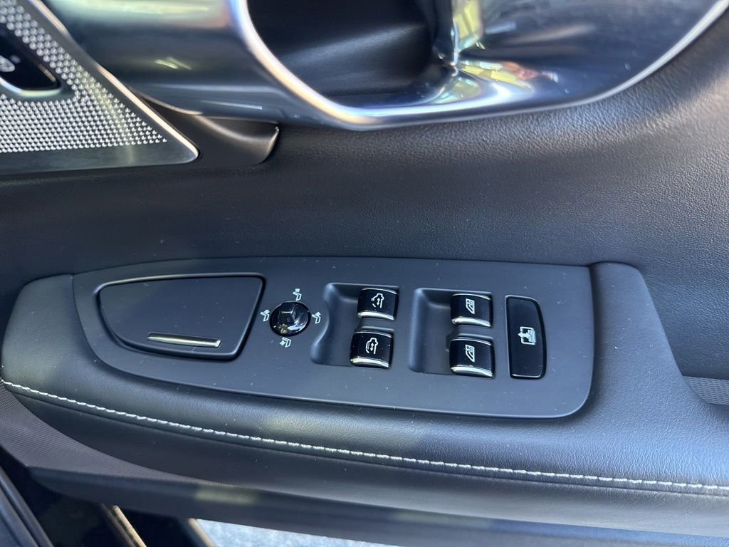 Used 2018 Volvo S90 T6 Inscription w/ Convenience Package AWD/4WD image 25