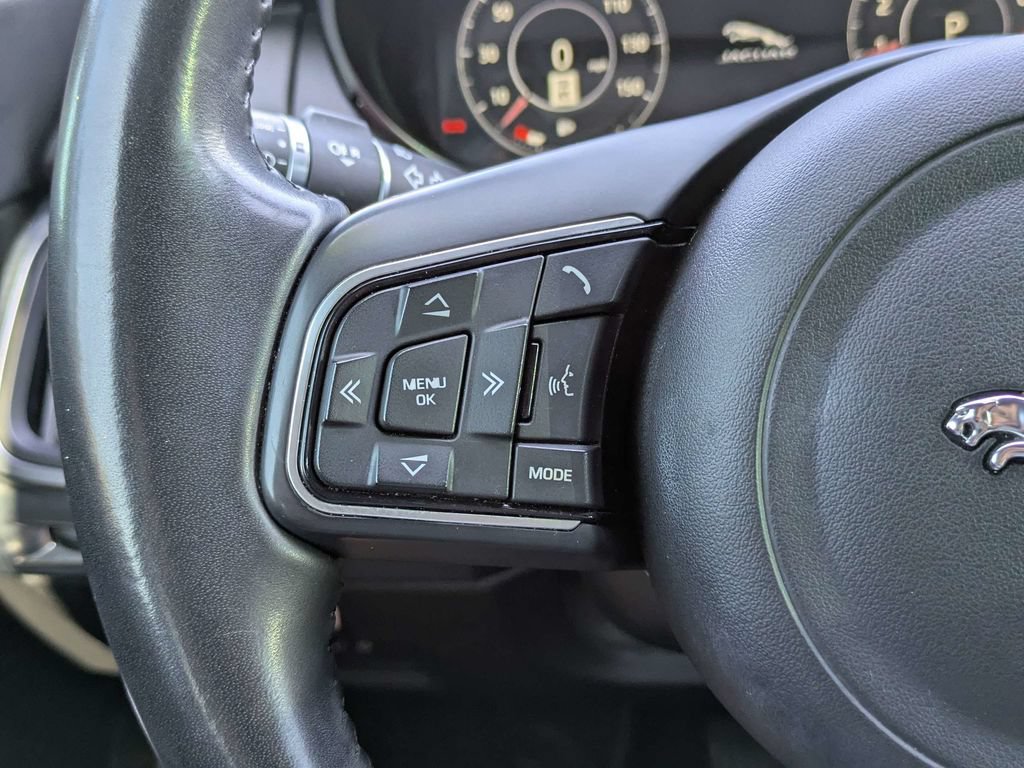 Used 2020 Jaguar E-PACE SE AWD/4WD image 29