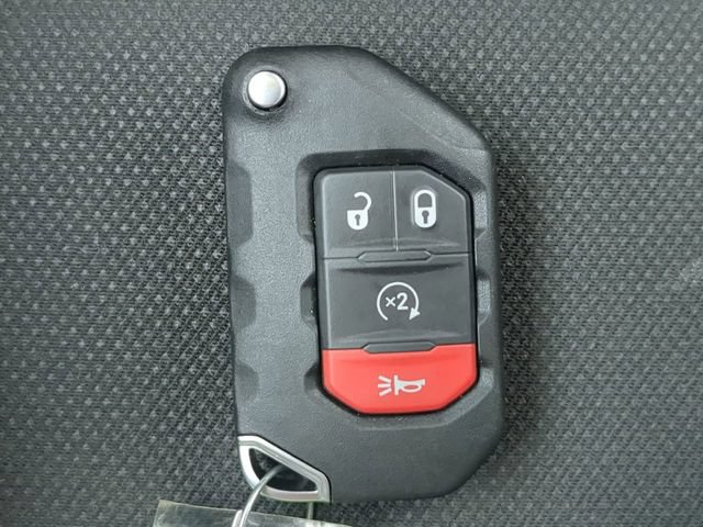Used 2023 Jeep Wrangler Unlimited w/ Sun & Screen Package AWD/4WD image 37