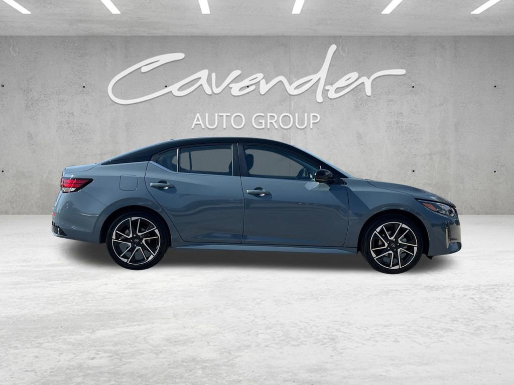 New 2025 Nissan Sentra SR image 17