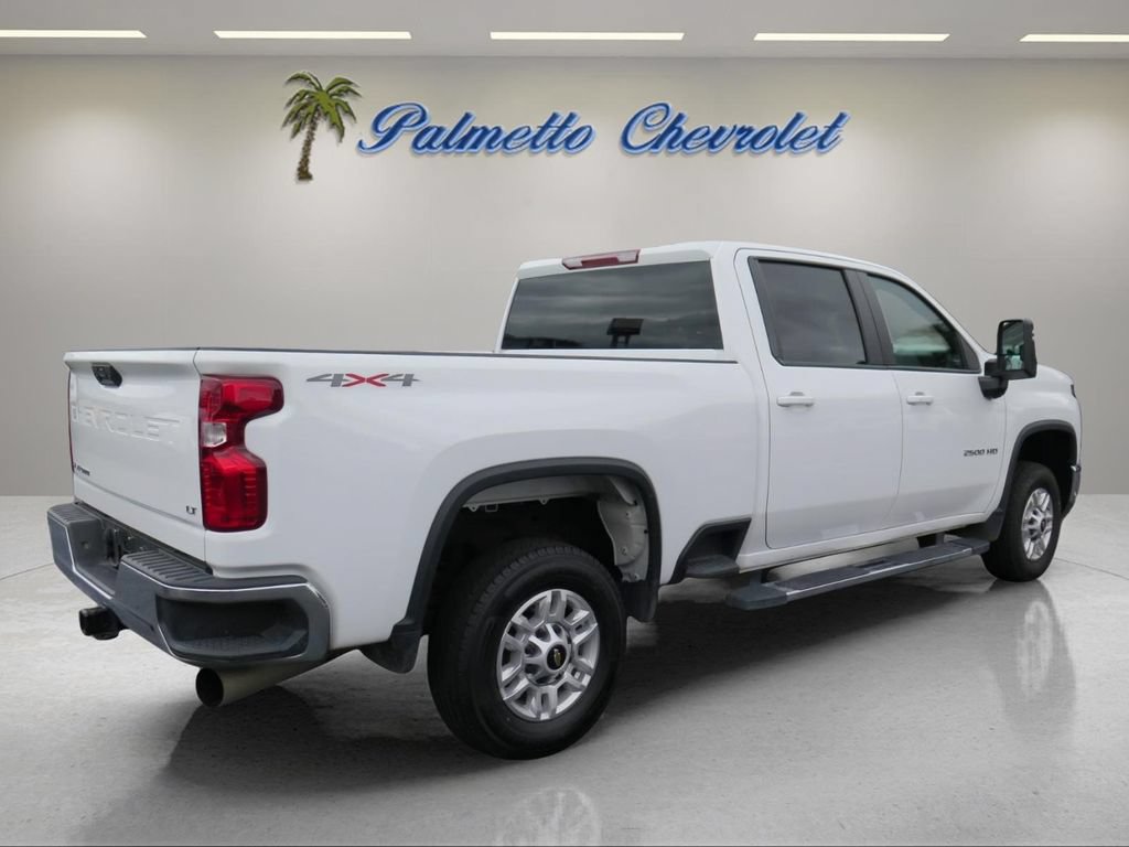 Used 2025 Chevrolet Silverado 2500 LT w/ Convenience Package AWD/4WD image 3