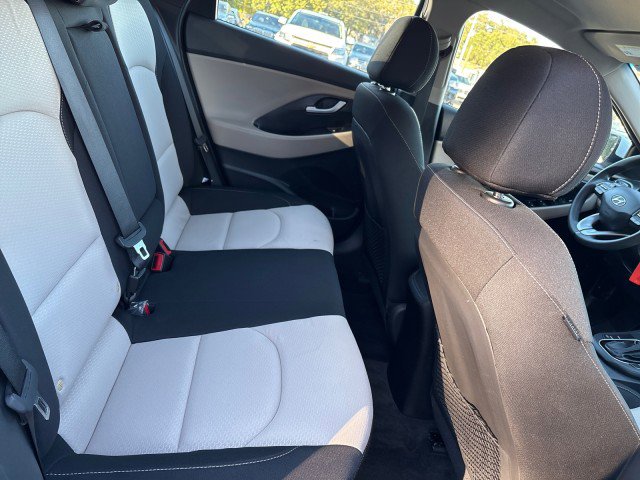 Used 2020 Hyundai Elantra GT image 12