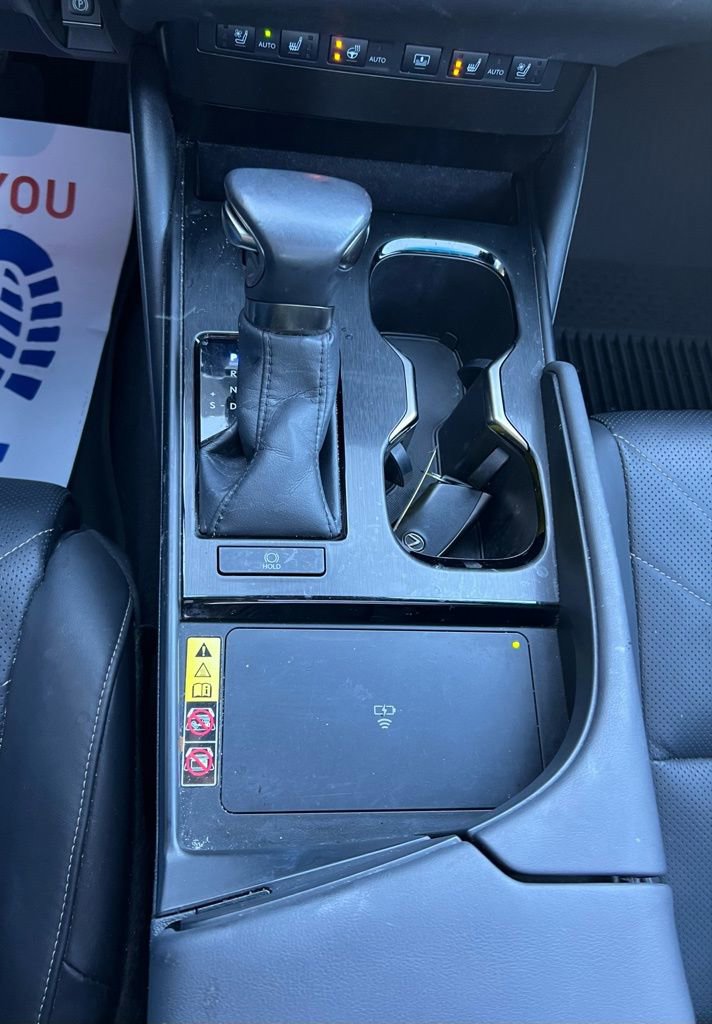 Used 2024 Lexus ES 350 Luxury w/ Accessory Package (Z2) image 16