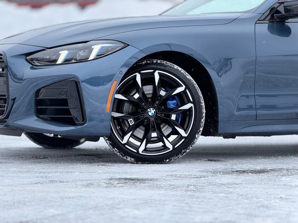 Certified 2025 BMW 440i xDrive Convertible w/ Premium Package image 3