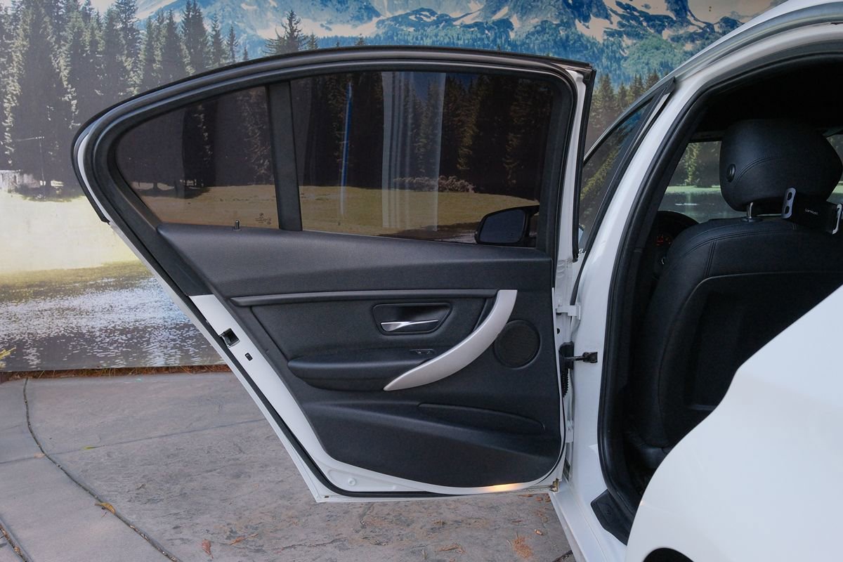 Used 2015 BMW 320i Sedan RWD image 34