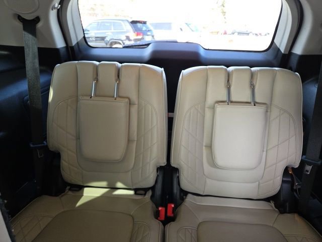 Used 2017 Ford Explorer Platinum image 24