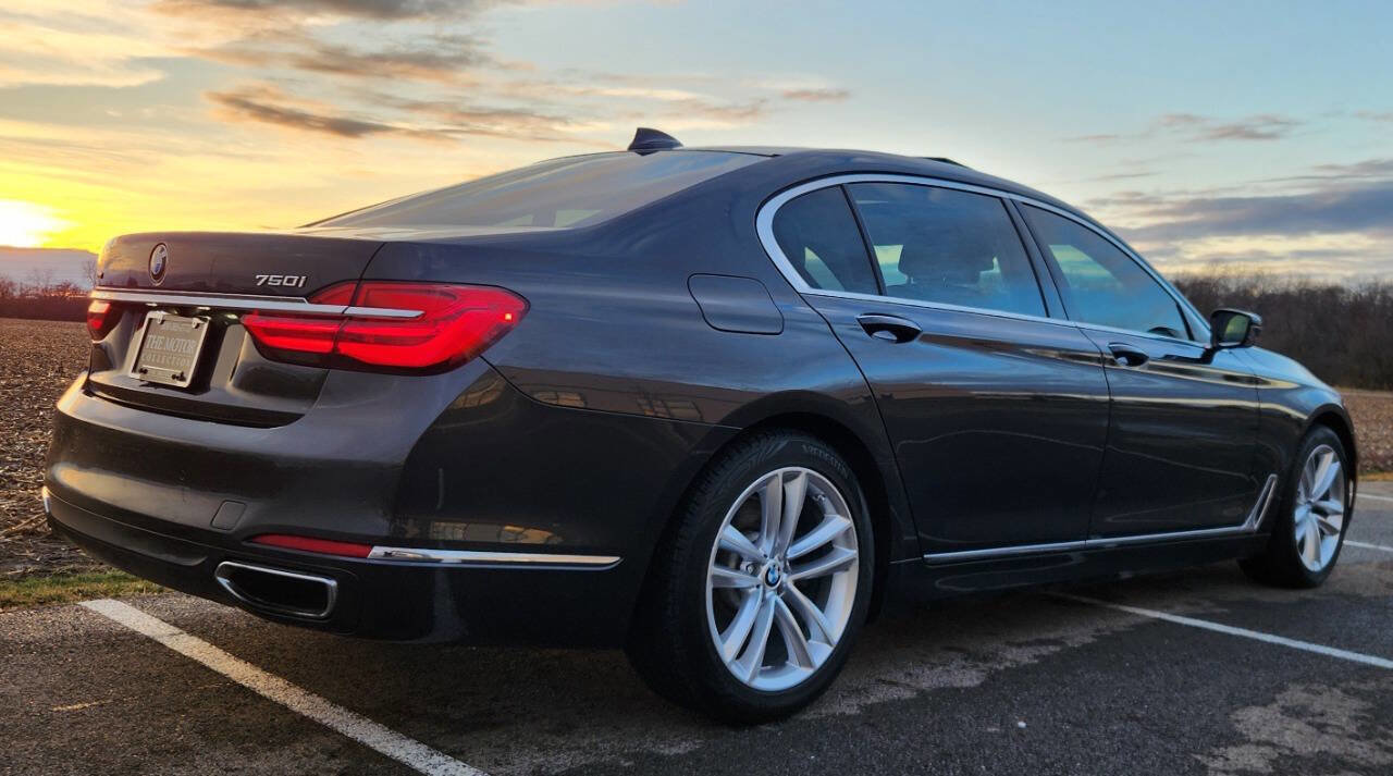 Used 2016 BMW 750i xDrive image 4