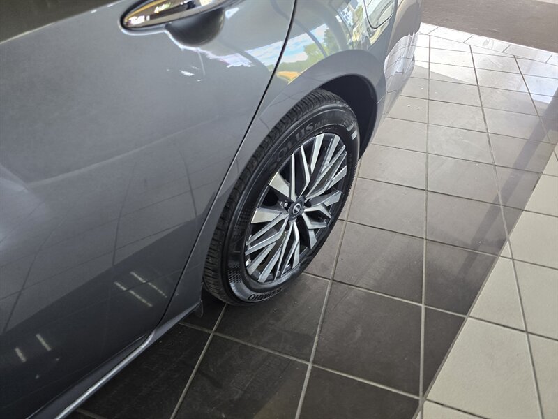 Used 2025 Nissan Altima 2.5 SV FWD image 28