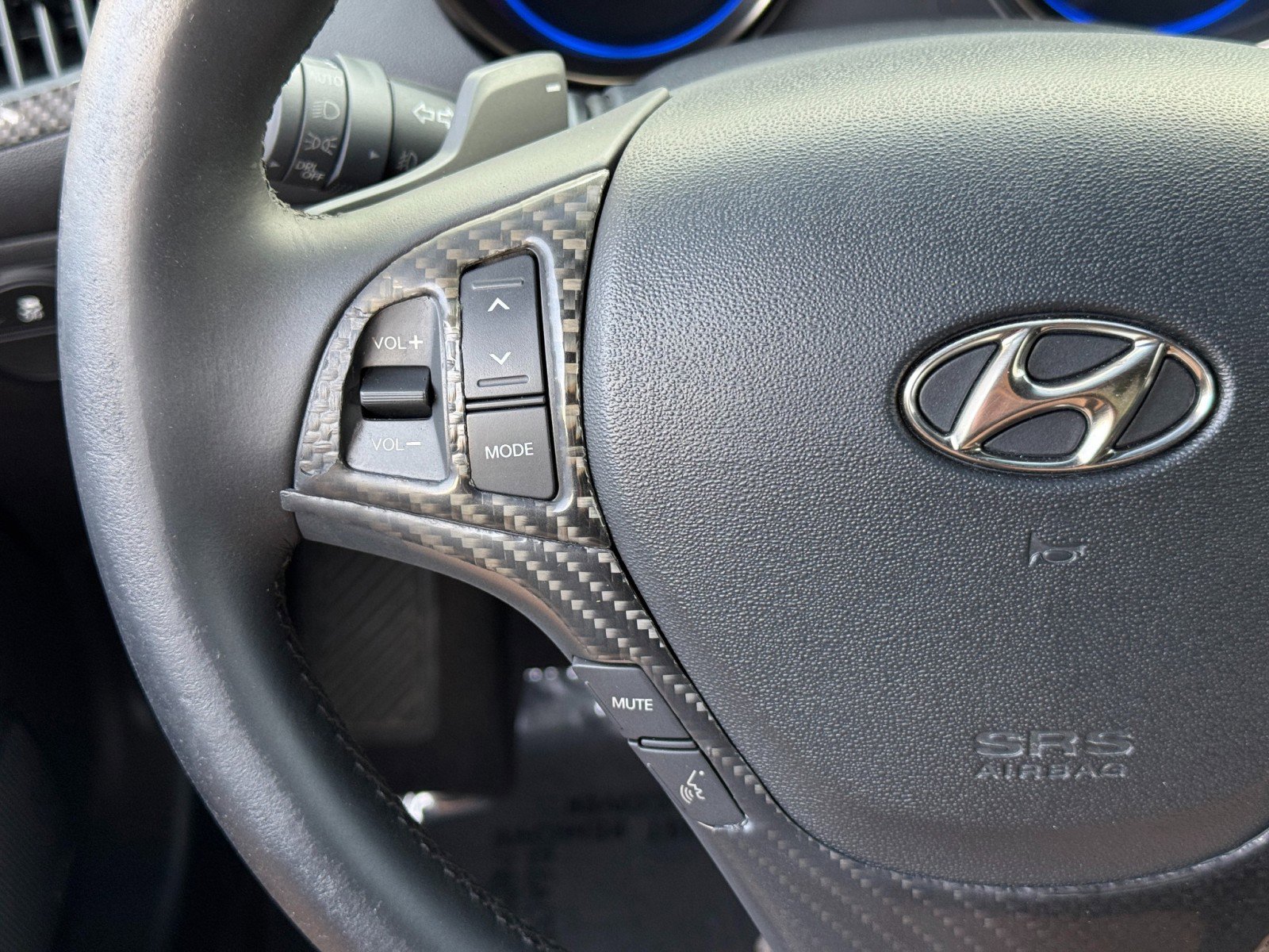 Used 2013 Hyundai Genesis 3.8 RWD image 19