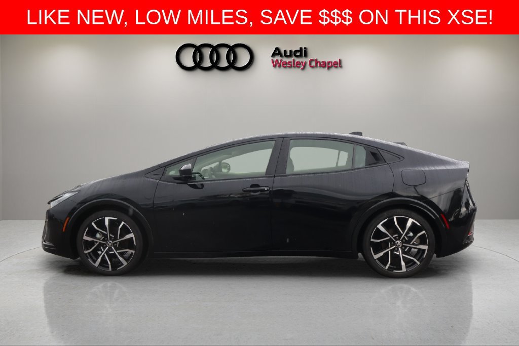 Used 2026 Toyota Prius Plug-In Hybrid FWD image 2