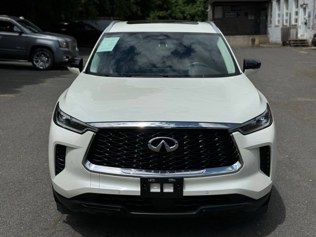 Used 2023 INFINITI QX60 Luxe w/ Cargo Package AWD/4WD image 2