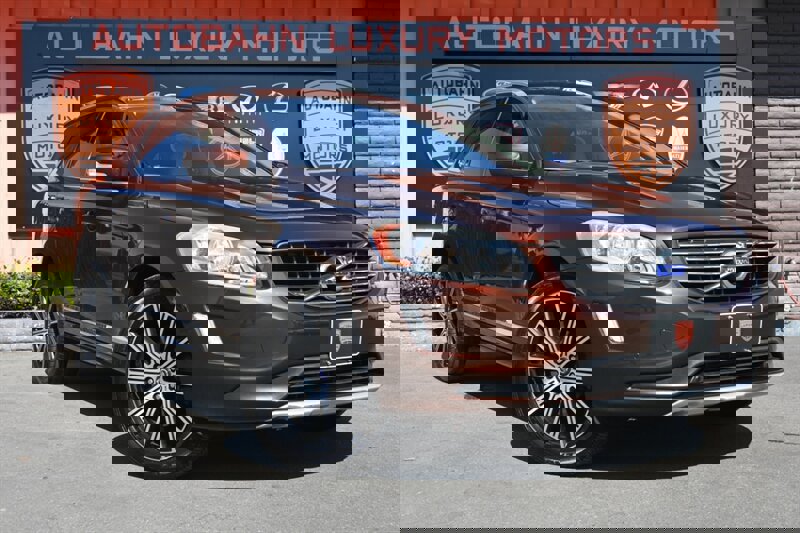 Used 2015 Volvo XC60 T6 w/ Proximity Package