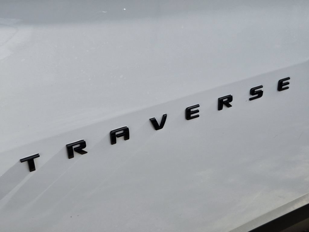 Used 2023 Chevrolet Traverse RS w/ LPO, Floor Liner Package AWD/4WD image 12