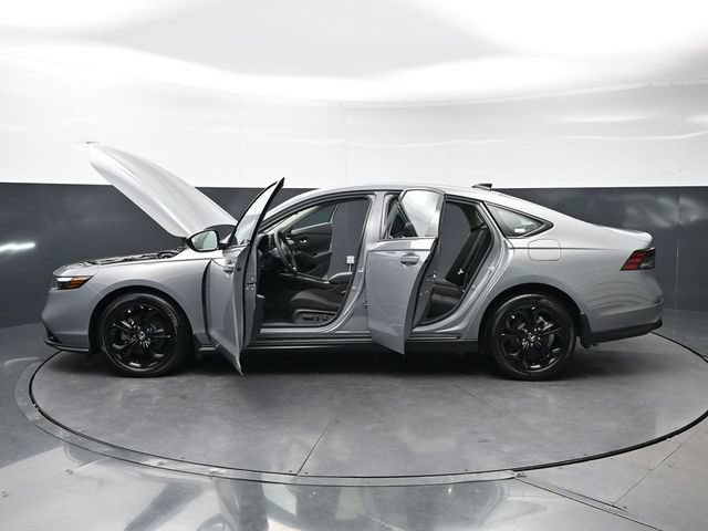 Certified 2025 Honda Accord SE image 30