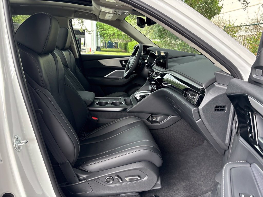New 2026 Acura MDX w/ Technology Package FWD image 12