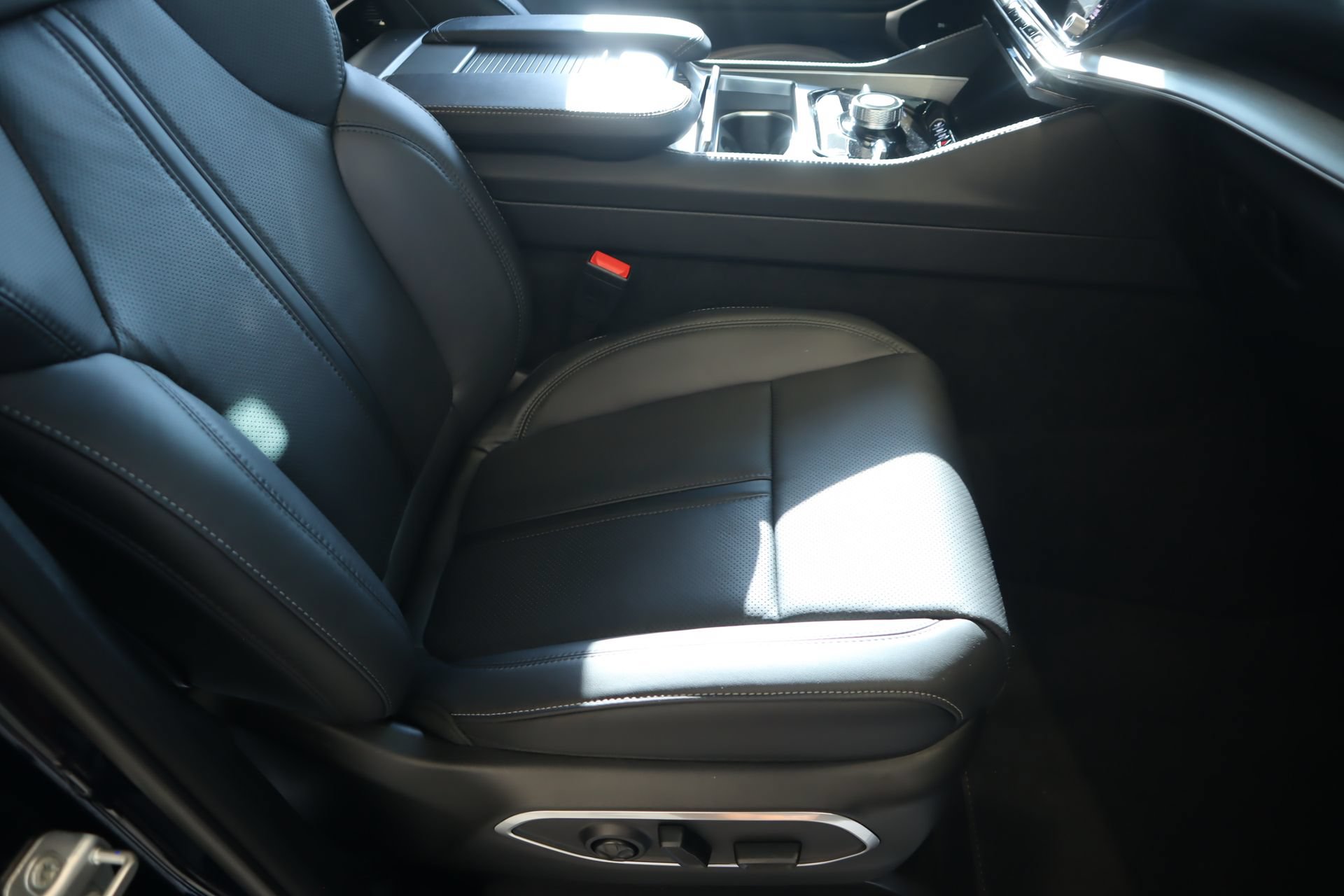 New 2026 Jeep Grand Wagoneer Limited AWD/4WD image 14