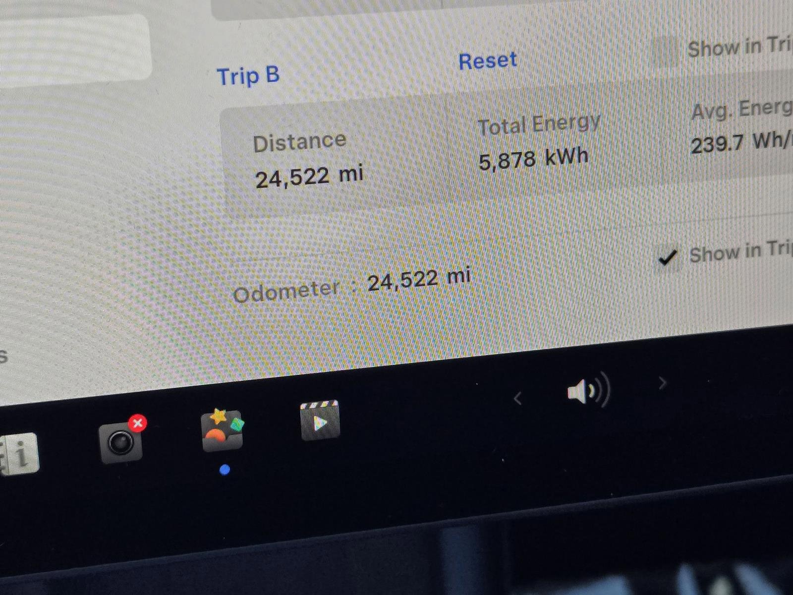 Used 2024 Tesla Model 3 Standard Range image 12