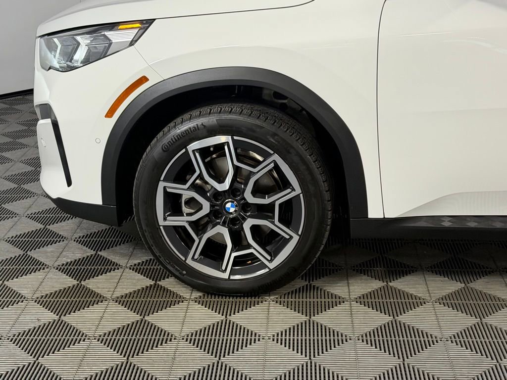 Used 2025 BMW X2 xDrive28i w/ Convenience Package image 12