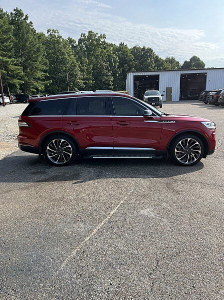 Used 2020 Lincoln Aviator Reserve w/ Equipment Group 202A AWD/4WD image 8